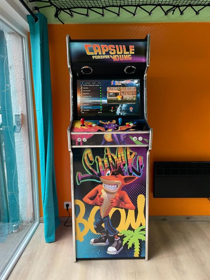 Capsule Forever Young - Jacuzzi - Sauna - Billard - Arcade De Jeux - Netflix & Home Cinema - Ping Pong Hastiere-par-dela 외부 사진