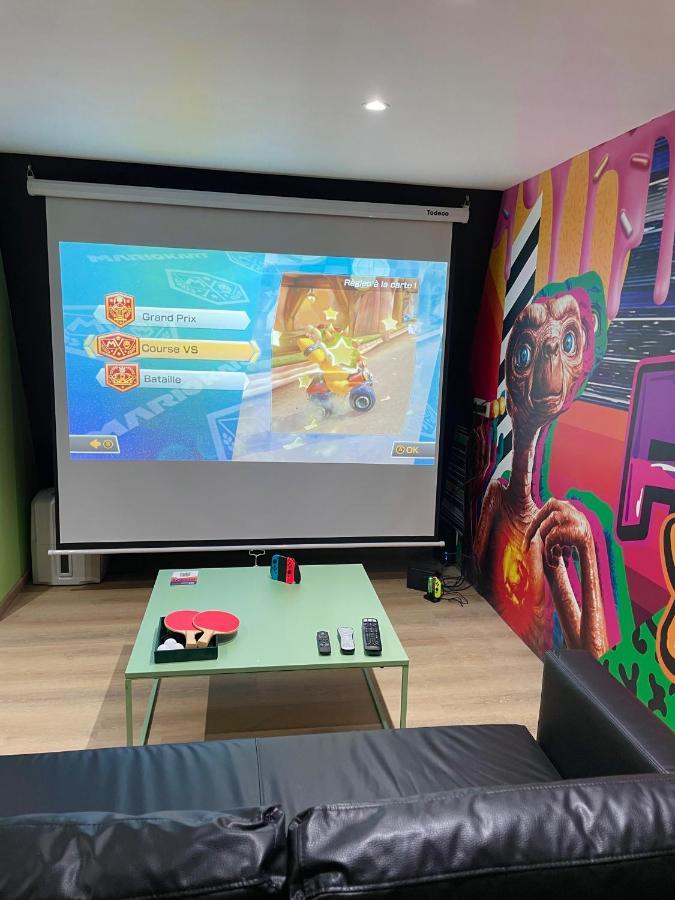 Capsule Forever Young - Jacuzzi - Sauna - Billard - Arcade De Jeux - Netflix & Home Cinema - Ping Pong Hastiere-par-dela 외부 사진