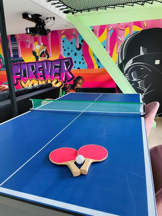 Capsule Forever Young - Jacuzzi - Sauna - Billard - Arcade De Jeux - Netflix & Home Cinema - Ping Pong Hastiere-par-dela 외부 사진